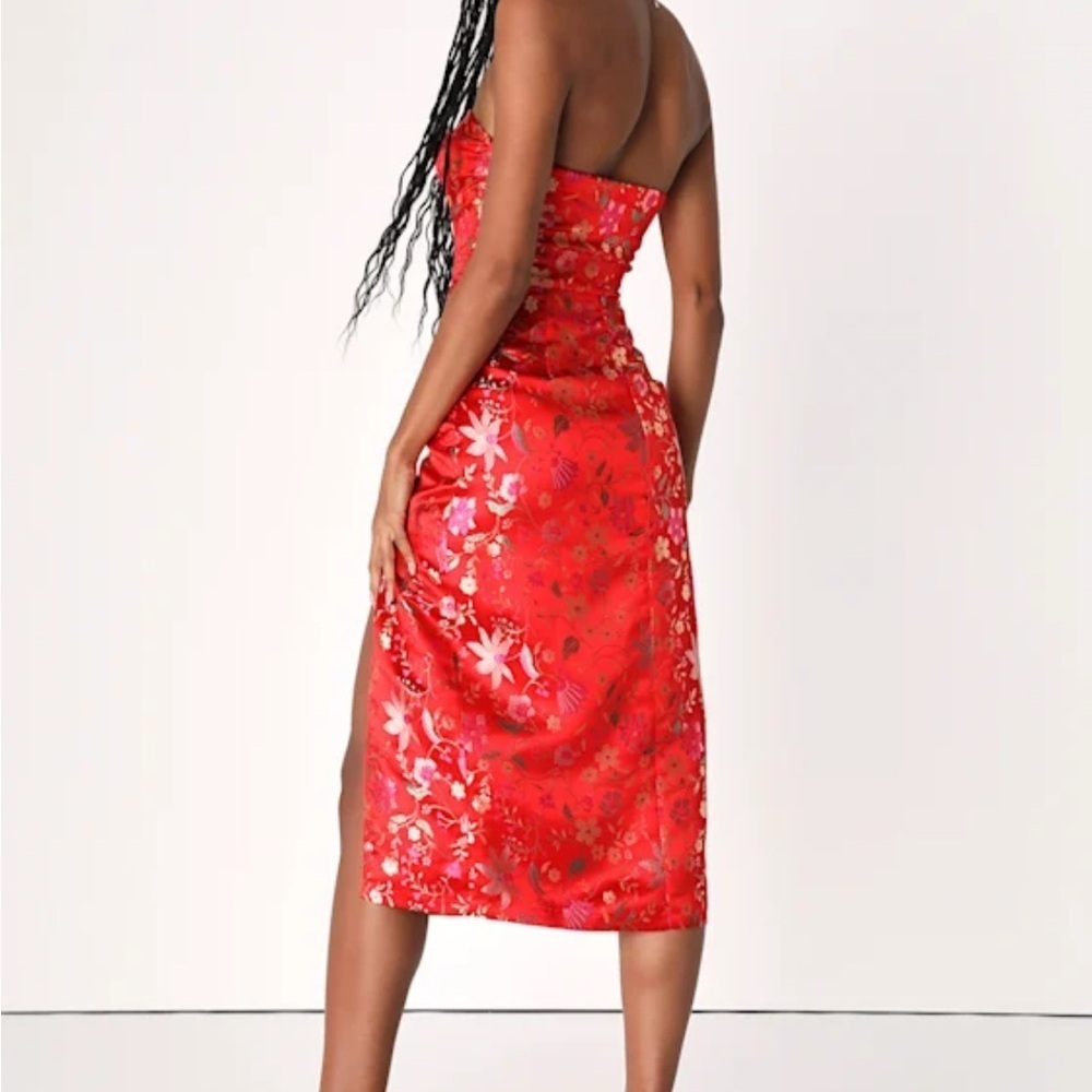 Lulus satin jacquard  Elegant Red Floral Strapless Dress Sz M nwot - Picture 4 of 5